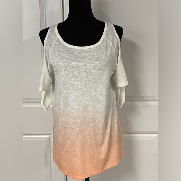 Sanctuary Cold Shoulder Top - Picture 2 of 7